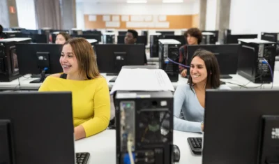 Escotec Qualificação Profissional em Suzano - SP: há 40 anos, líder em formações profissionais ministrando cursos em administração, automotivo, beleza, design, elétrica, hardware, idiomas, informática, mecânica, moda, fashion, software.