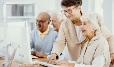 Escotec Qualificação Profissional em Suzano - SP: há 40 anos, líder em formações profissionais ministrando cursos em administração, automotivo, beleza, design, elétrica, hardware, idiomas, informática, mecânica, moda, fashion, software.